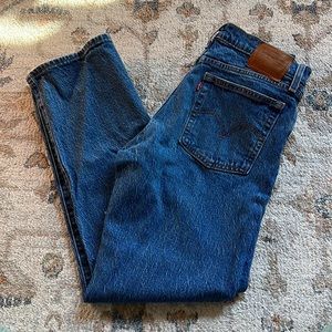 Levi’s Wedgie Straight Jeans